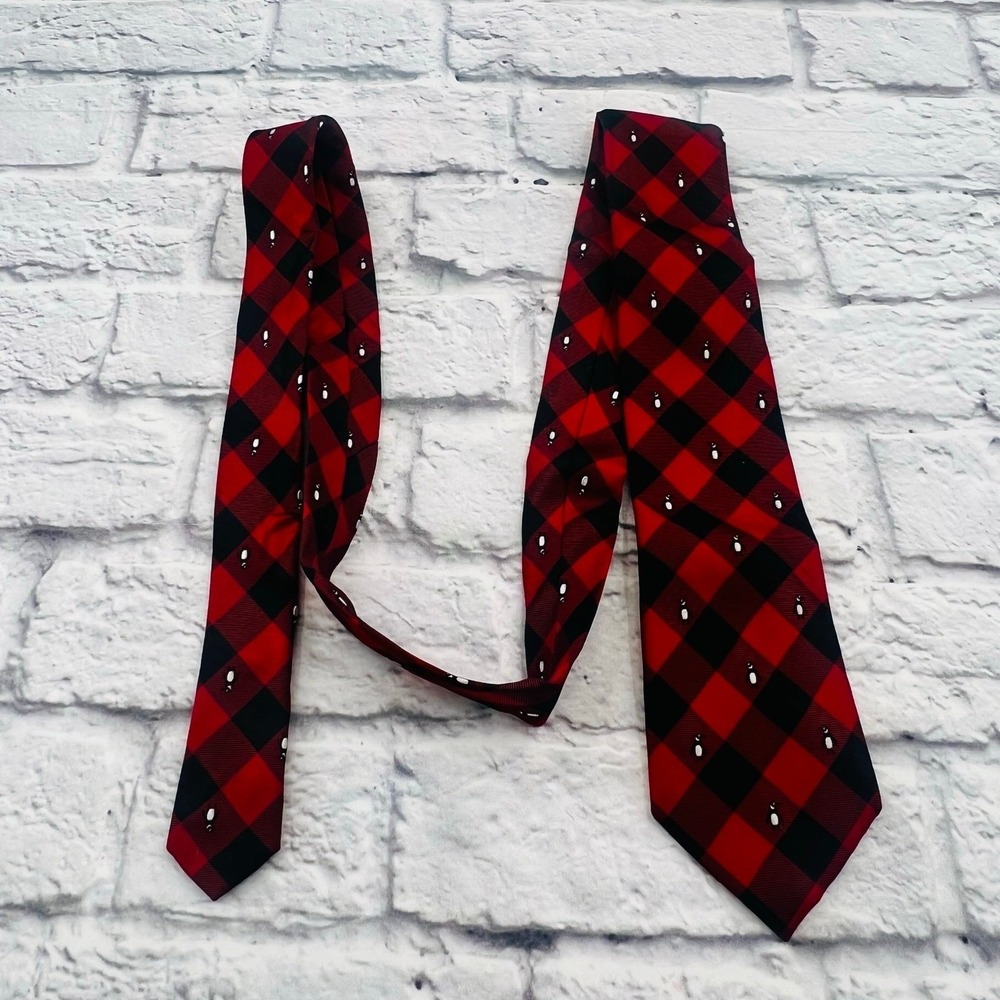 Tommy Hilfiger Mens Red Black Buffalo Plaid Penguin Silk Necktie Holiday Tie